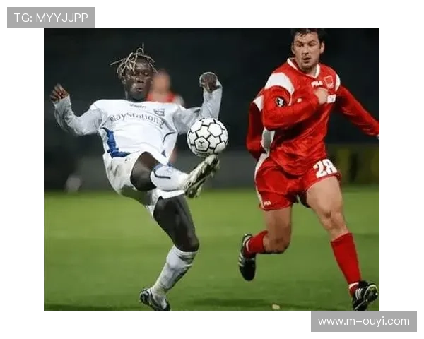 朗斯3-0轻取欧塞尔，主场强势巩固榜首地位