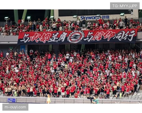 【2026年4月中超联赛·赛中·特写特写：球迷无人机表演被禁，场外展示“科技与规则的碰撞”